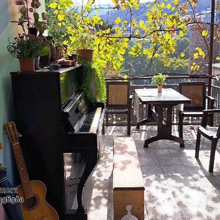 Apartment With A Nice Terrace In Old City Center Tiflis Exterior foto
