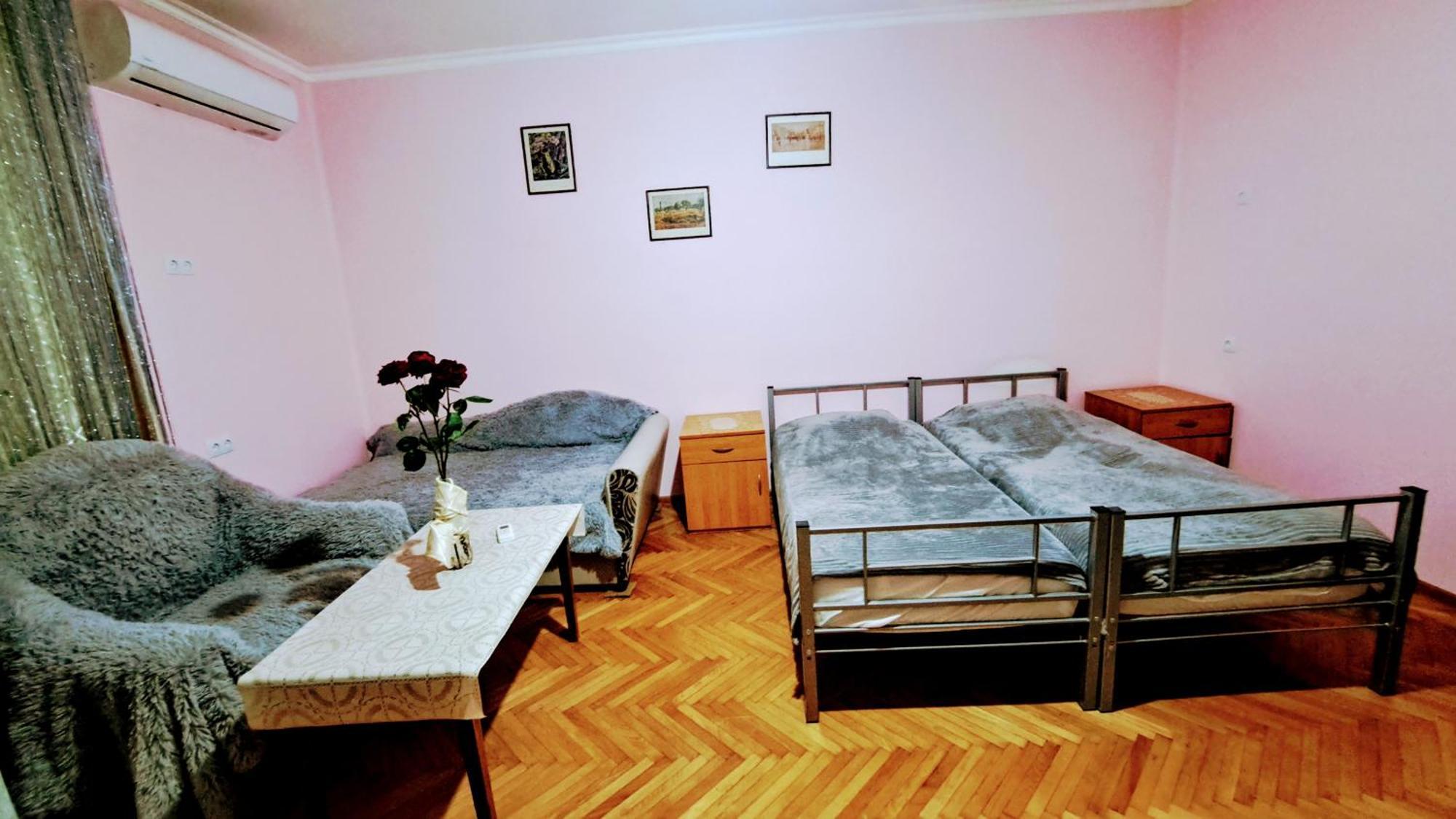 Apartment With A Nice Terrace In Old City Center Tiflis Exterior foto